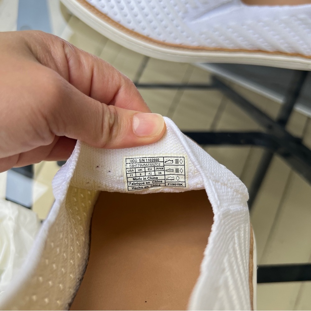 UGG White and Tan Flats - Picture 15 of 16